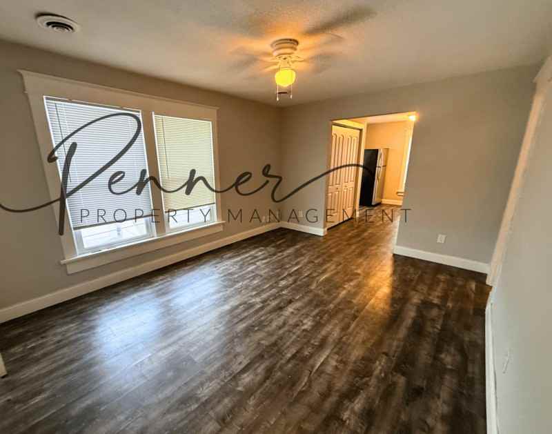 133 S Lincoln St #3 - Photo 2 of 9