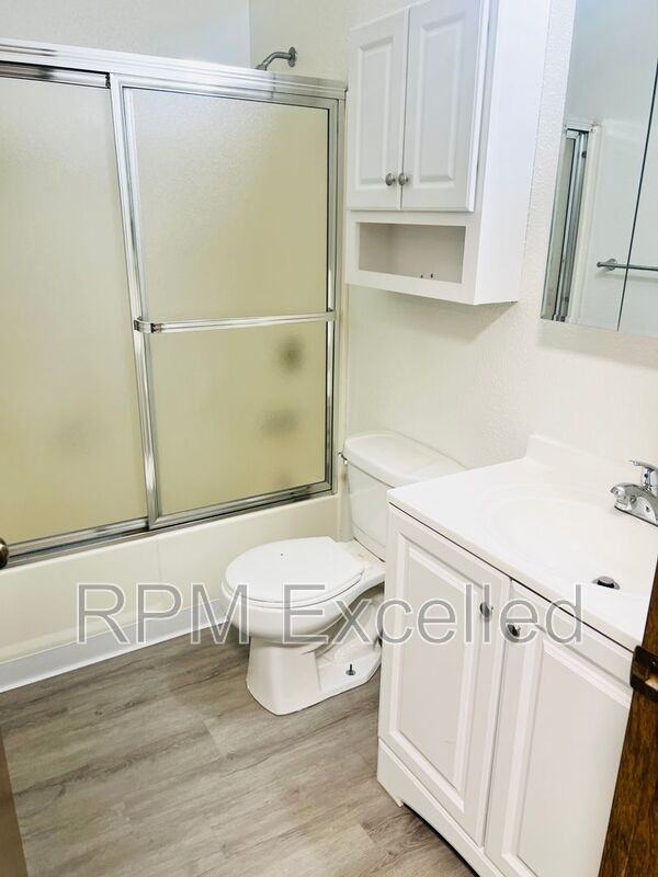 16006 34th Ave S #3 - Photo 7 of 11