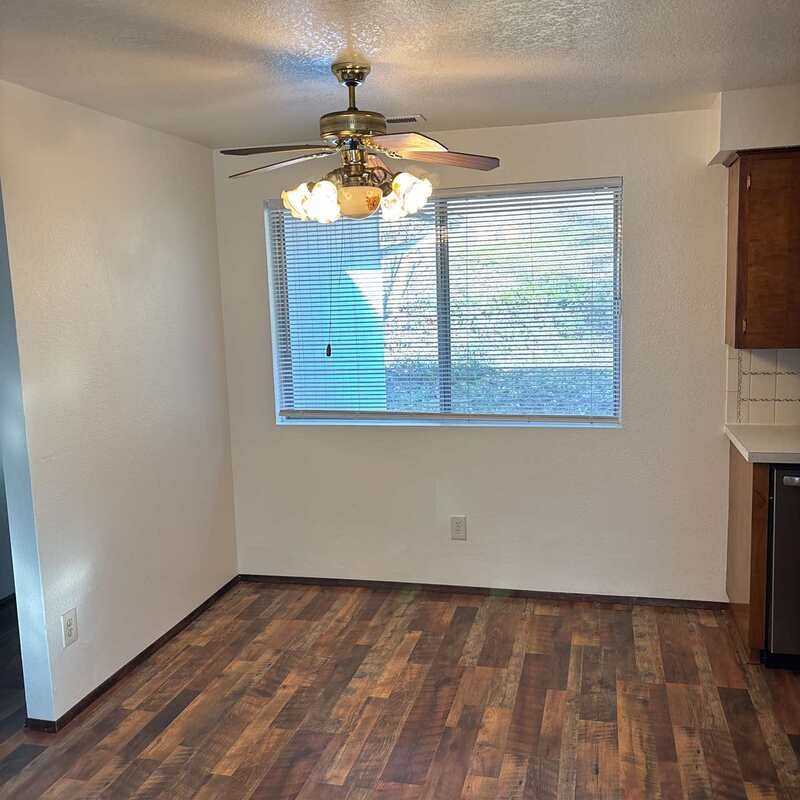 274 Shakemill Rd - Photo 4 of 20