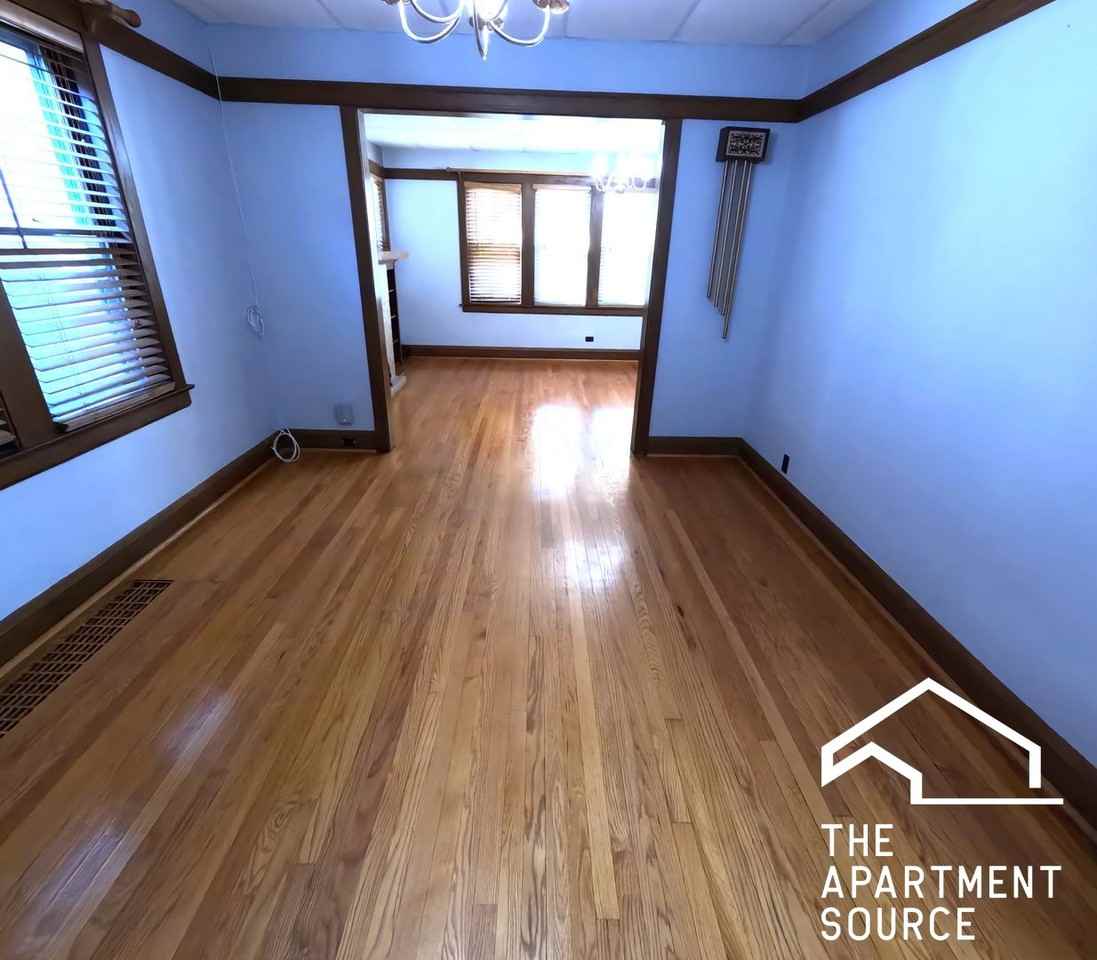 3117 N Mango Ave #1 - Photo 5 of 25