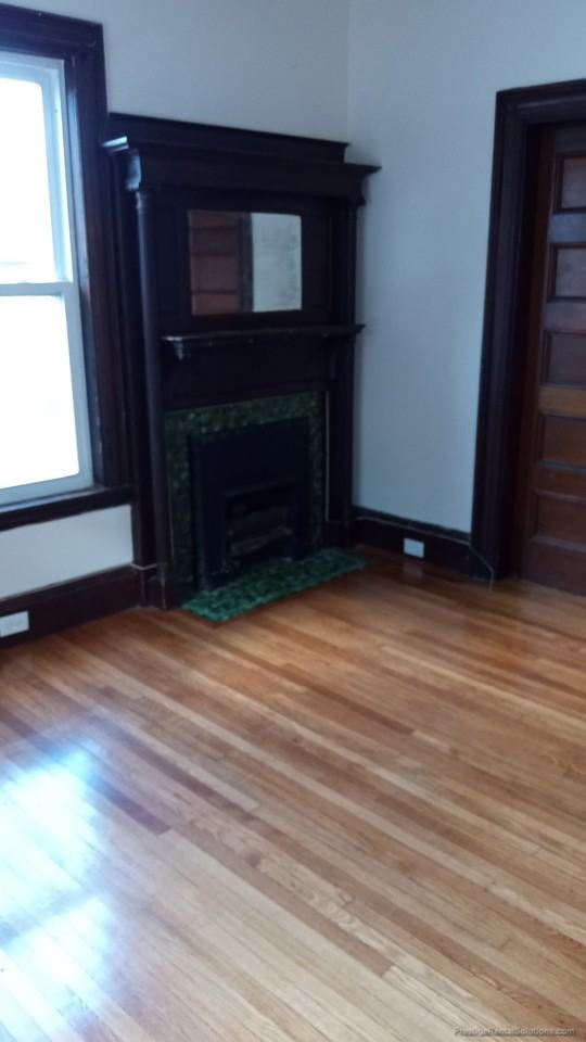 Eleanor St #4 - Photo 3 of 14