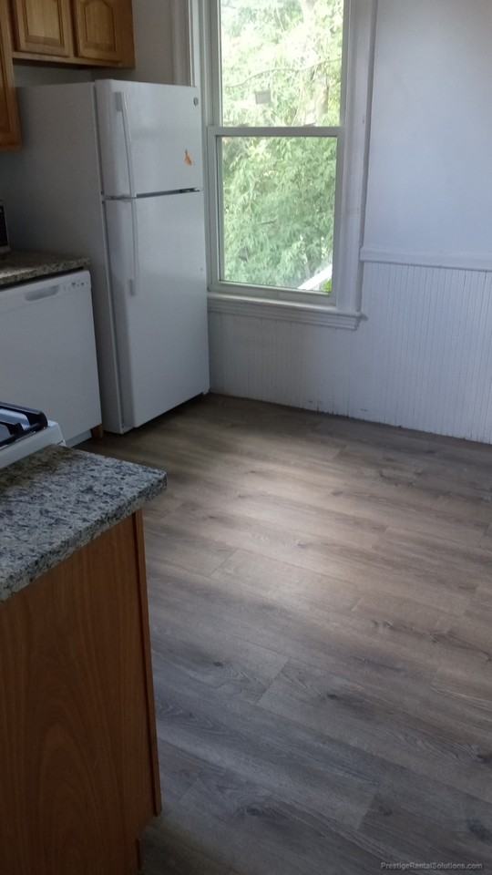 Eleanor St #4 - Photo 6 of 14