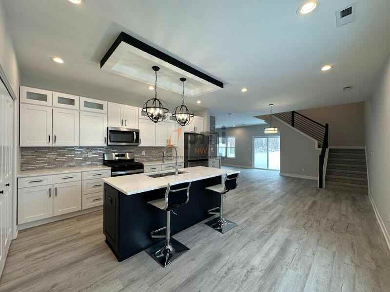 5788 Adams St - Photo 4 of 30