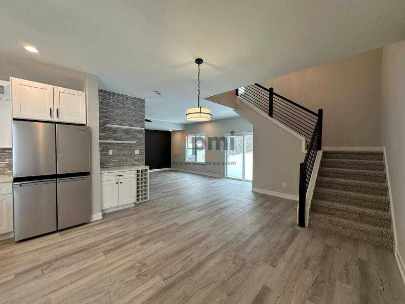 5788 Adams St - Photo 6 of 30