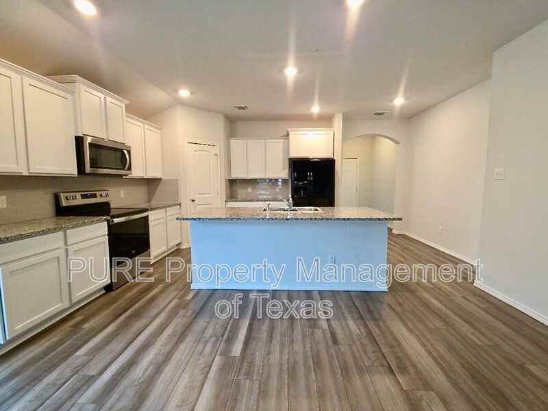 1828 T H Johnson Dr - Photo 4 of 21