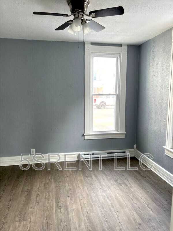 410 Gray Ave - Photo 2 of 11