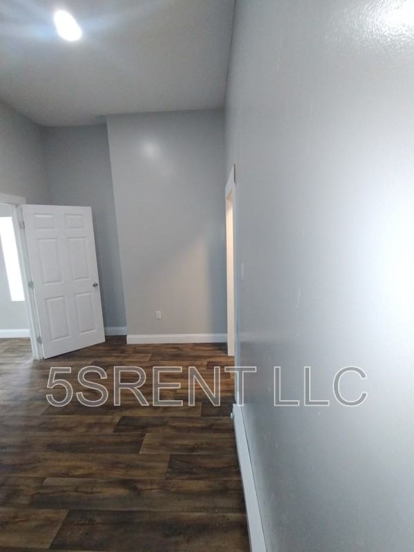 22 E Main St - Photo 6 of 13