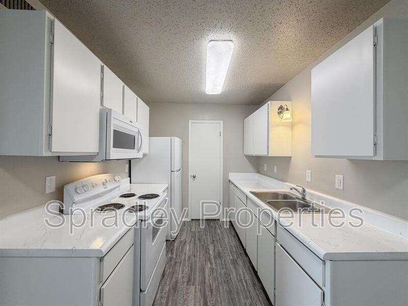 120 W Main St #TT25 - Photo 4 of 6