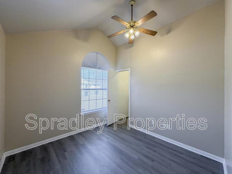 217 Meadowbrook Dr - Photo 5 of 25