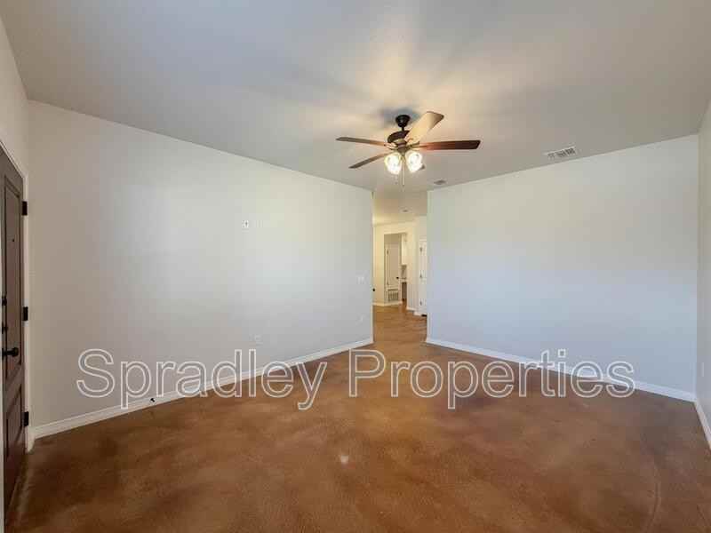 1007 Sparrow Cv Unit B - Photo 2 of 17