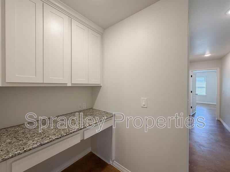 1007 Sparrow Cv Unit B - Photo 6 of 17