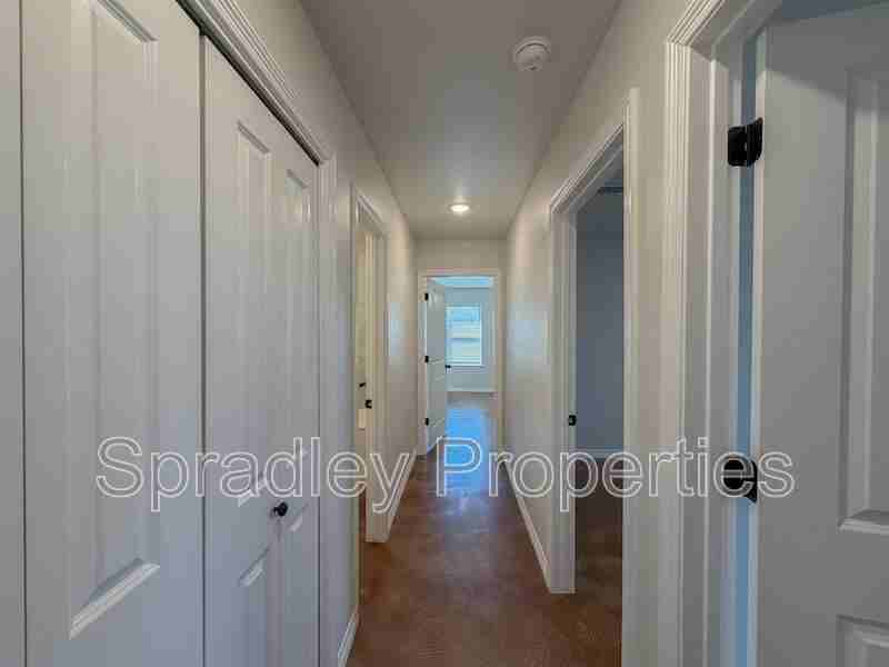 1007 Sparrow Cv Unit B - Photo 7 of 17