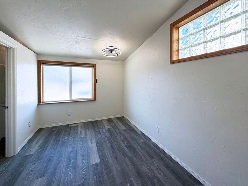 731 W 8th Ave #ADU - Photo 7 of 8