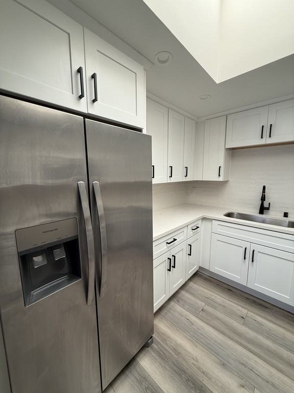 7629 Girard Ave #304 - Photo 4 of 13