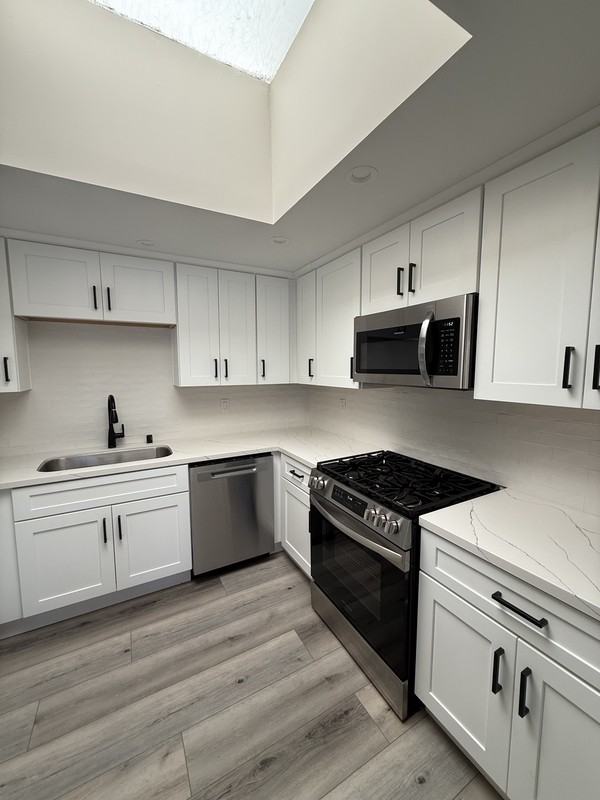 7629 Girard Ave #304 - Photo 5 of 13