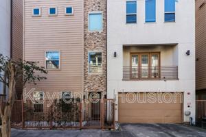 featured image of 4403 Eli St