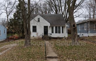 1355 N Osage St - Photo 1 of 1