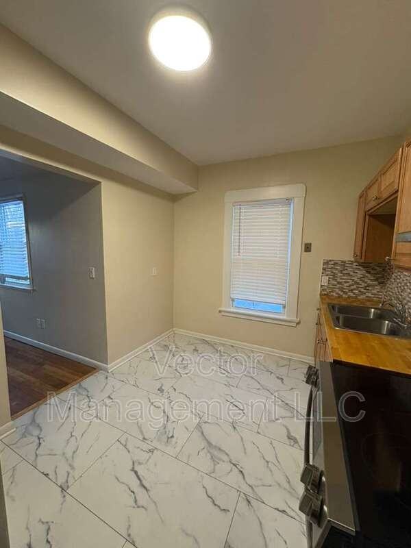 1400 Ella T Grasso Blvd - Photo 3 of 10