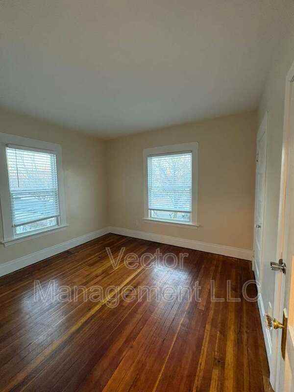 1400 Ella T Grasso Blvd - Photo 7 of 10