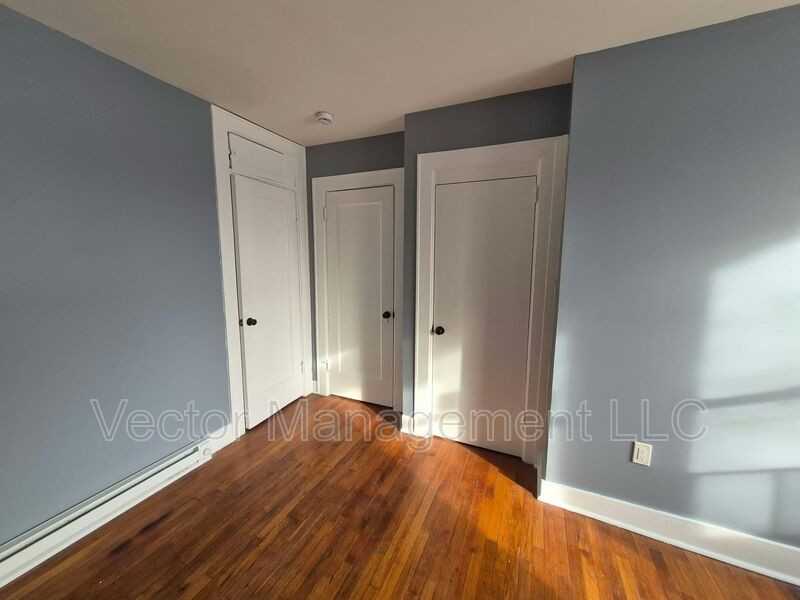 1476 Chapel St - Photo 5 of 8