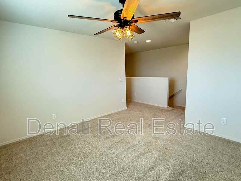 24588 W Flores Dr - Photo 7 of 26