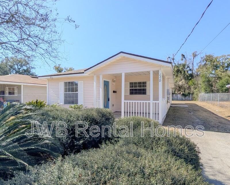 1310 Harrison St - Photo 2 of 17