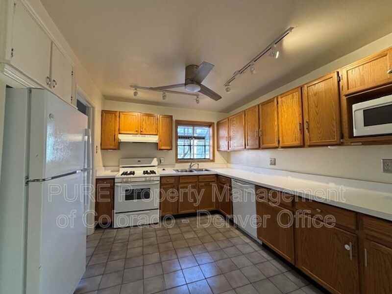 750 S Canosa Ct - Photo 7 of 21