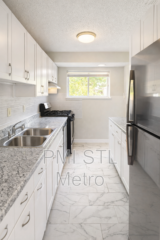 205 Grampian Rd - Photo 2 of 9