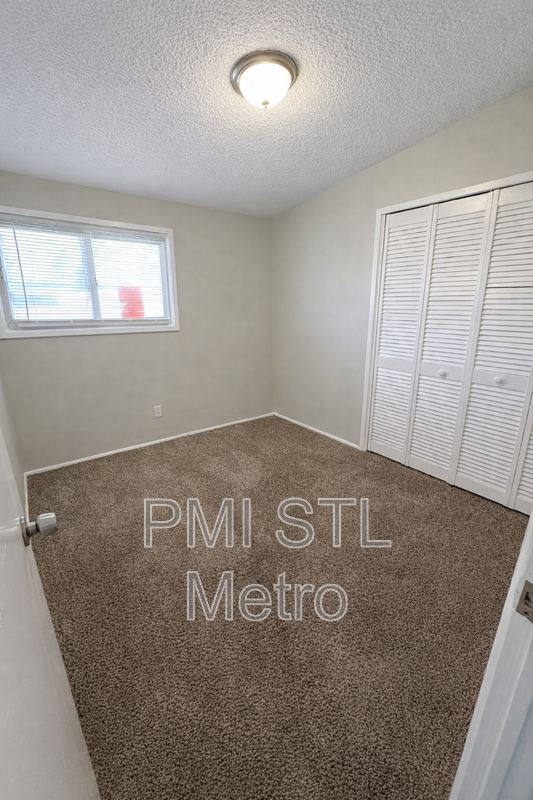 8439 Alder Ave - Photo 7 of 12