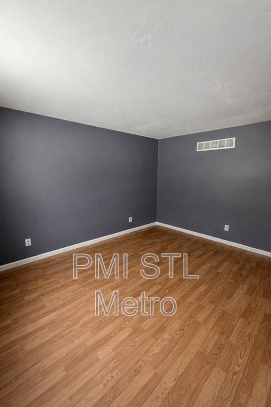 10189 Count Dr - Photo 3 of 9