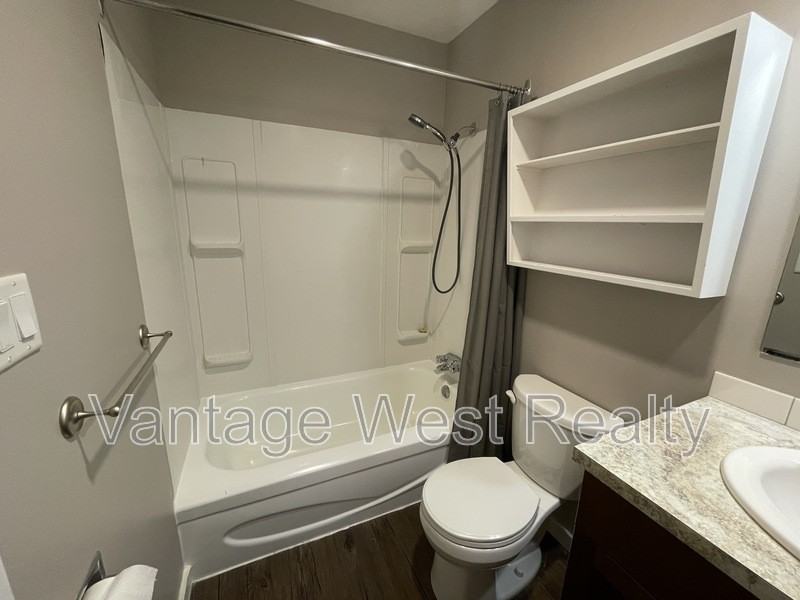 303 Husch Rd - Photo 5 of 7