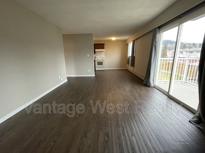 204 Husch Rd - Photo 6 of 10