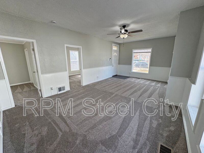 1626 E Routt Ave - Photo 4 of 24