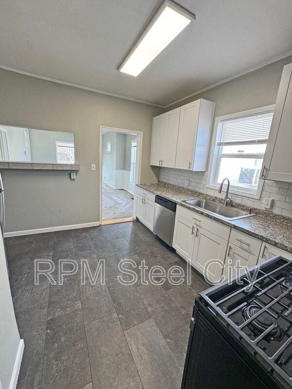 1626 E Routt Ave - Photo 7 of 24