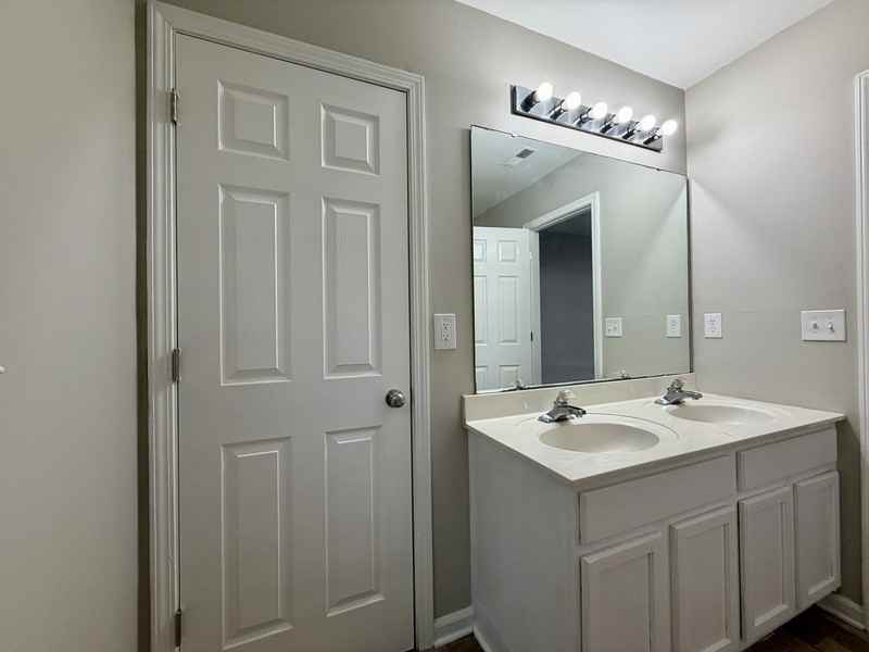 3746 Glenwood Dr - Photo 7 of 22