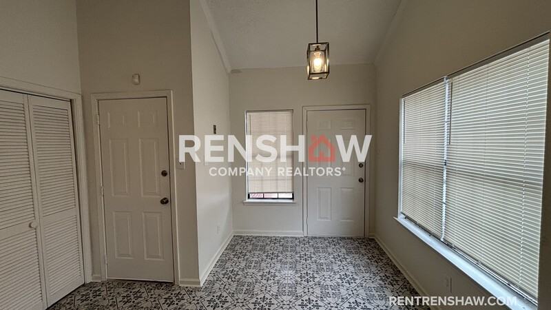 2512 Courtney Dr - Photo 3 of 20