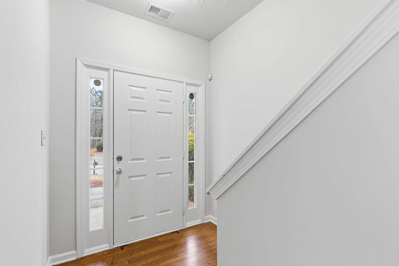 43 Golden Pine Rd - Photo 3 of 27