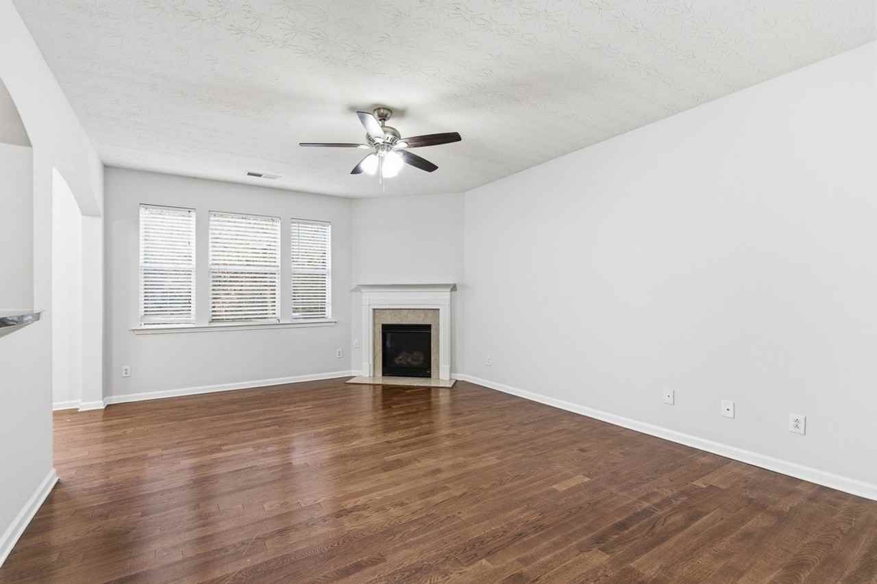 43 Golden Pine Rd - Photo 4 of 27