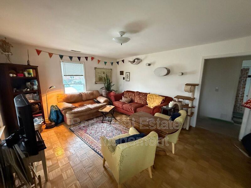 505 N Greensboro St #D - Photo 2 of 12