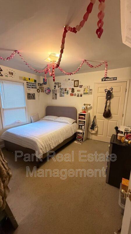 505 N Greensboro St #D - Photo 5 of 12