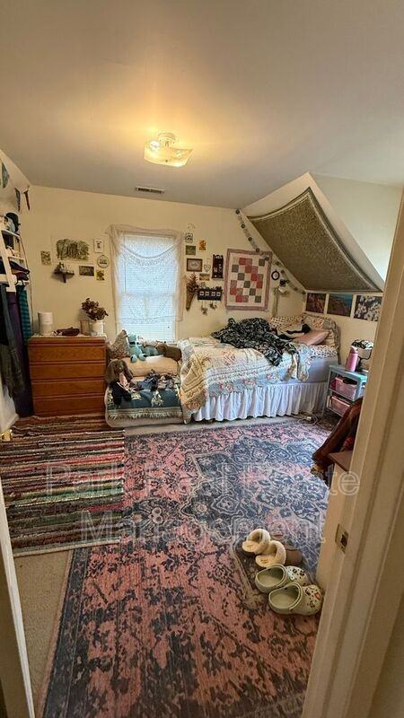 505 N Greensboro St #D - Photo 7 of 12