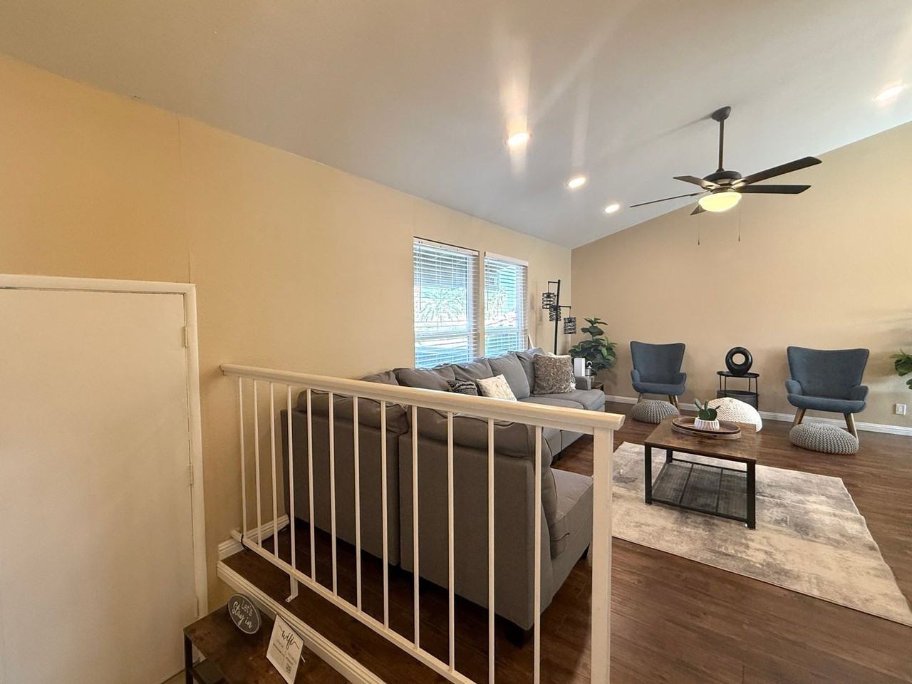 5253 Cartaro Dr - Photo 7 of 33