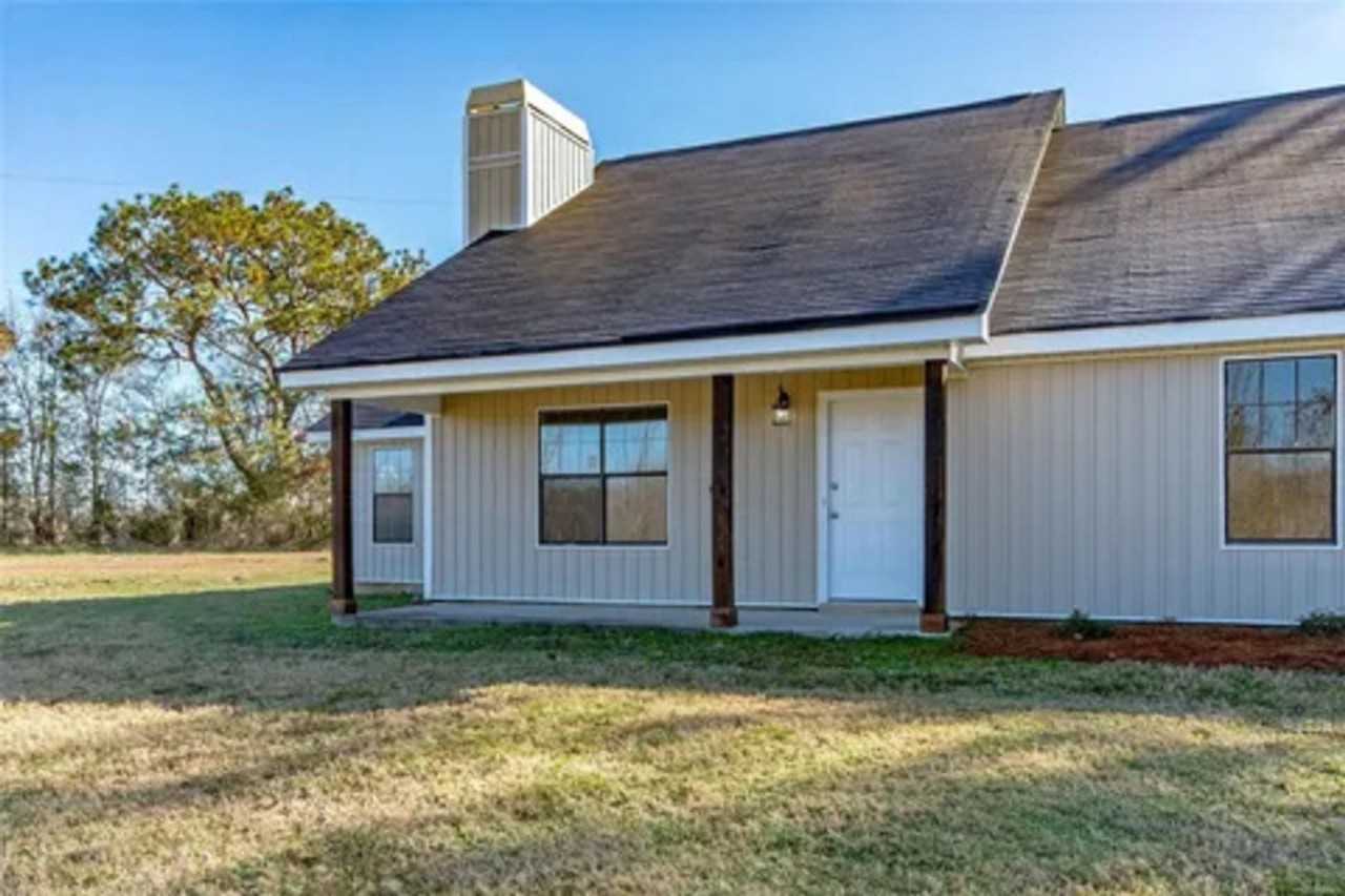 151 Atchinson Rd - Photo 3 of 31