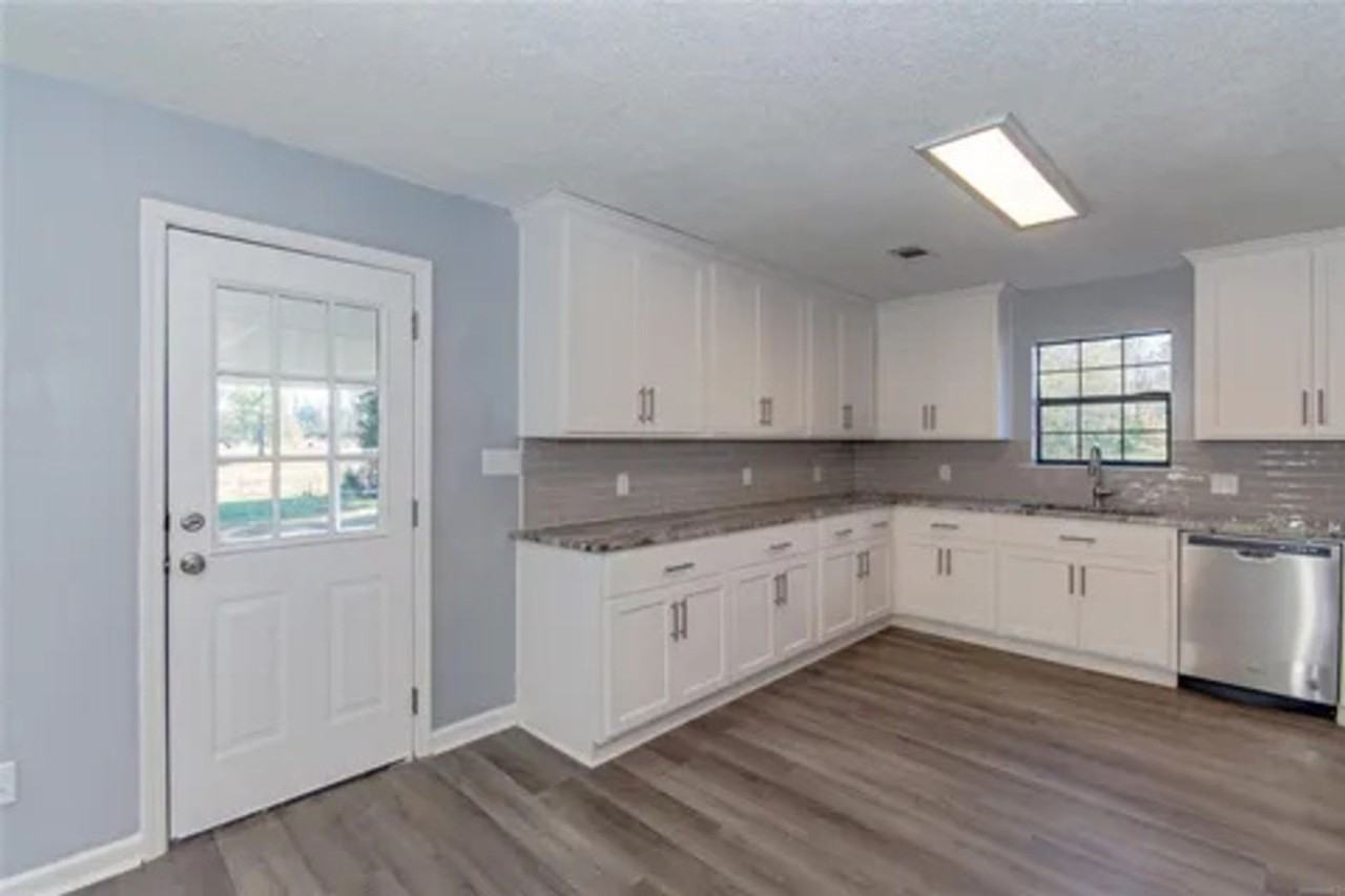 151 Atchinson Rd - Photo 4 of 31