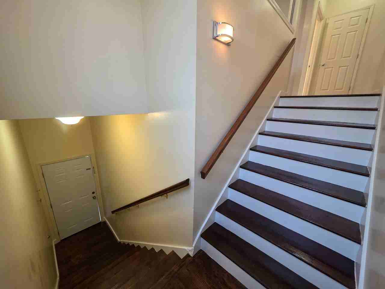 1102 E 33rd St - Photo 6 of 17