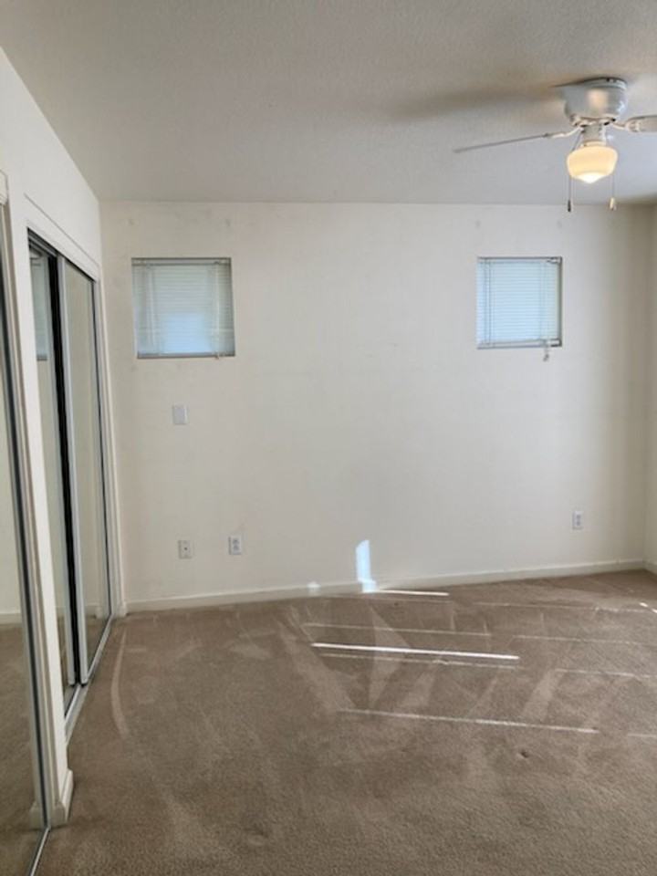 2012 Northfield Dr - Photo 7 of 14