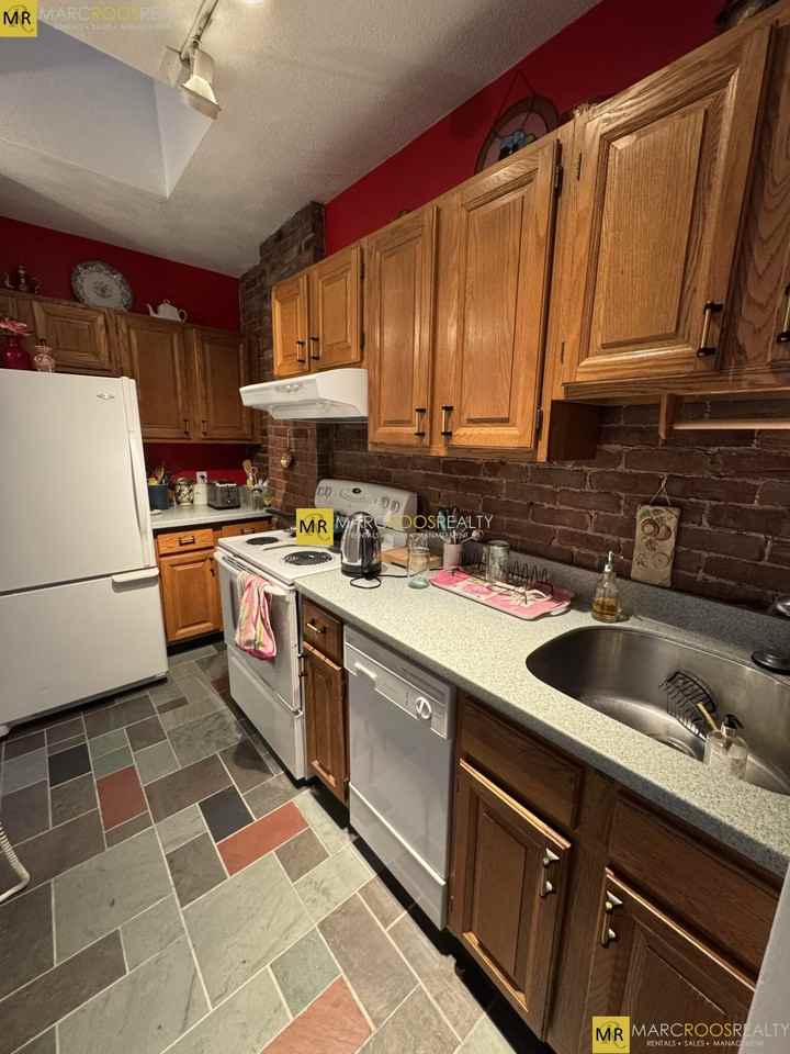 Marlborough St #12 - Photo 4 of 28