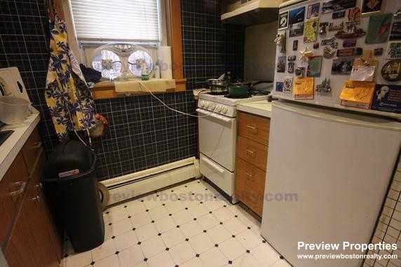 Commonwealth Ave #5 - Photo 4 of 7