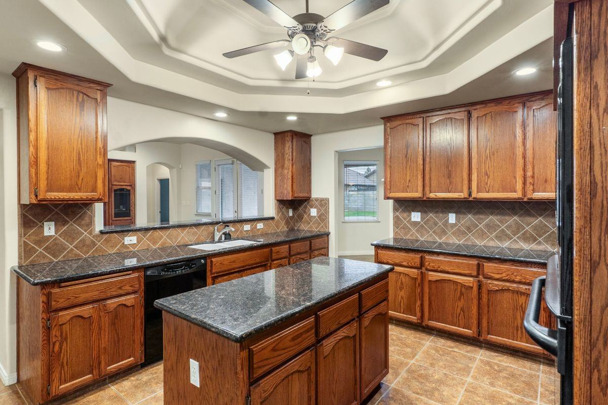 4104 Ironrock Ave - Photo 3 of 3