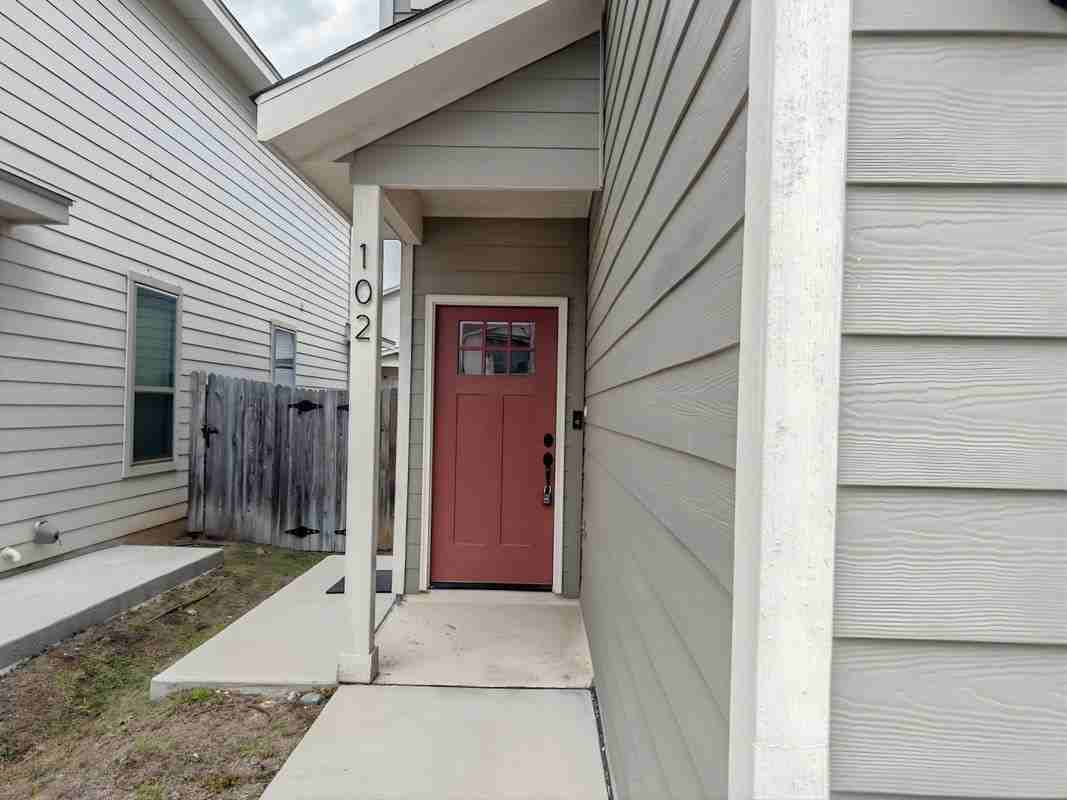 13837 Enzo Gate - Photo 3 of 26